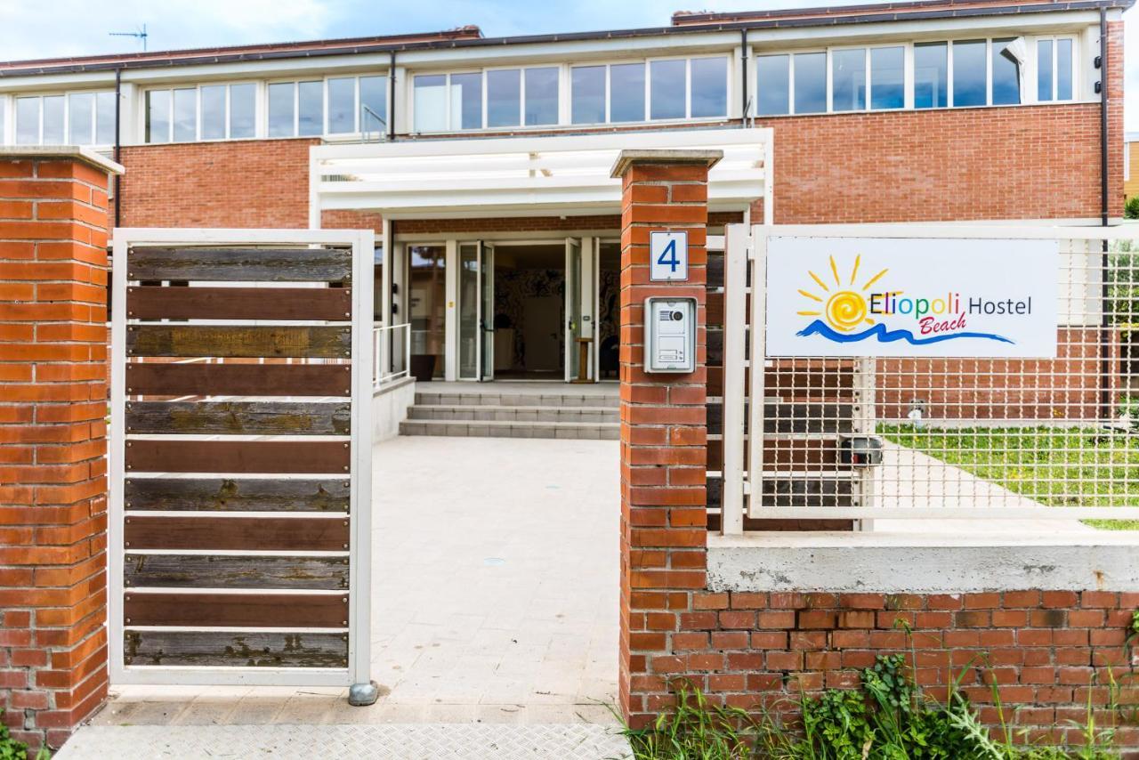 Eliopoli Beach Hostel & Restaurant Tirrenia Exterior photo