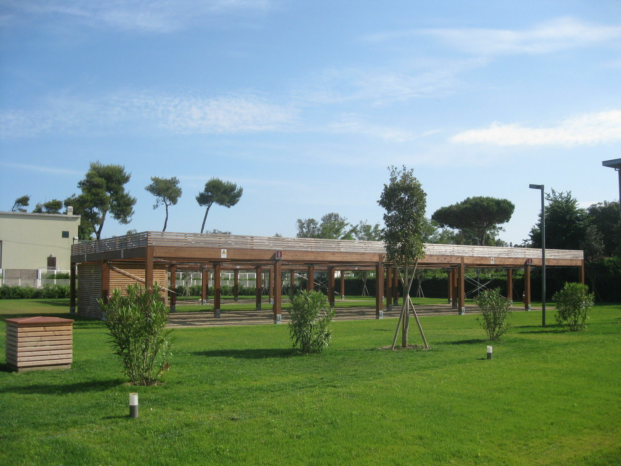 Eliopoli Beach Hostel & Restaurant Tirrenia Exterior photo